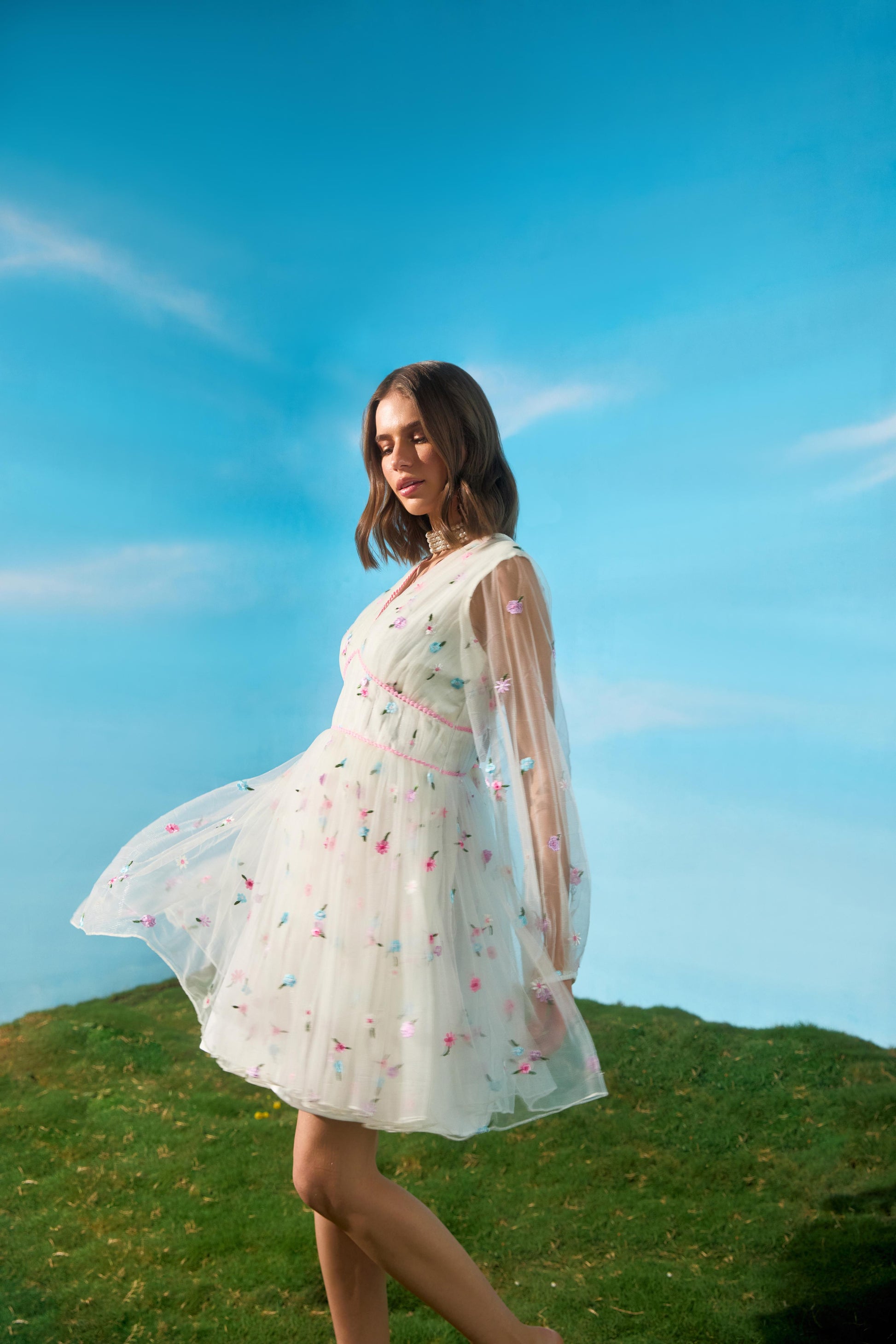 Elliatt Flora Lace Midi Flora Midi Dress Printed Flora With Sheer Sleeves Dress Hatheli Elliatt Flora Lace Midi Flora Midi Dress Printed Flora With Sheer Sleeves Dress Hatheli